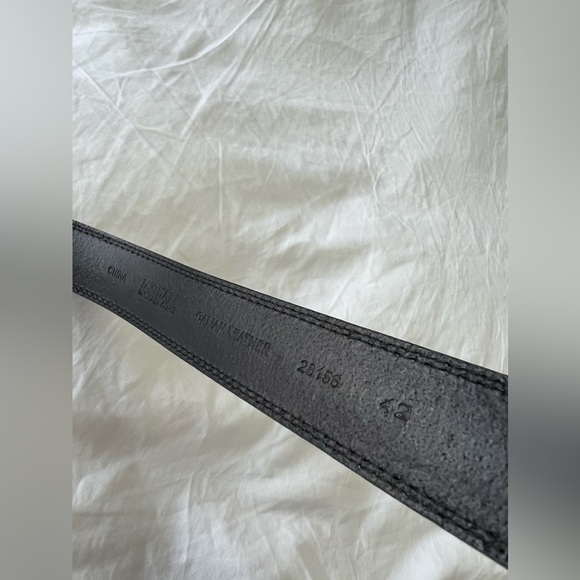 Michael Kors | Men's Italian Leather Belt Black | Size 42 | Silver Buckle - Picture 2 of 9